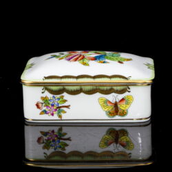 Picture 2/5 -Herendi porcelán dobozka VBO Viktória dekorral