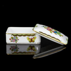 Picture 4/5 -Herendi porcelán dobozka VBO Viktória dekorral