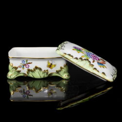 Picture 3/4 -Herendi VBO Viktória dekorral festett porcelán doboz