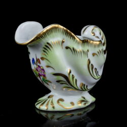 Picture 1/3 -Herend Rococo-style porcelain cream pourer