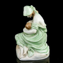 Kép 4/6 - Herendi porcelán figura: Anya gyermekével