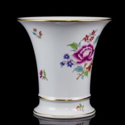 Picture 2/3 -Herend funnel-shaped vase with Nanking pattern