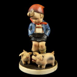 Picture 2/5 -Hummel "Farm Boy" figurine - The little pig shepherd