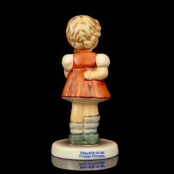 Picture 4/5 -Goebel Kislány figura babával "Pupet Princess"