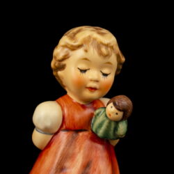 Picture 5/5 -Goebel Kislány figura babával "Pupet Princess"