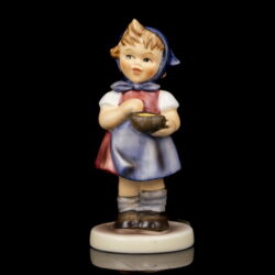 Picture 2/7 -Goebel kislány figura baromfi etetés- "From me to you"