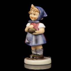 Picture 3/7 -Goebel kislány figura baromfi etetés- "From me to you"