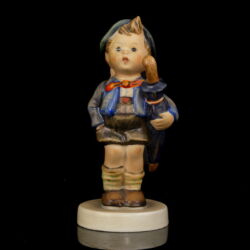 Picture 2/6 -Goebel "Market" Kisfiú esernyővel és kosarában egy malaccal