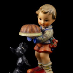 Picture 6/7 -Goebel "Begging His Share" figurine