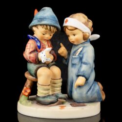 Picture 2/7 -Goebel "Little Nurse" kerámia figura 