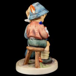 Picture 5/7 -Goebel "Little Nurse" kerámia figura 