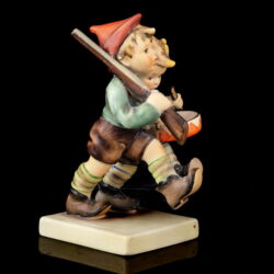 Kép 3/5 - Goebel "Volunteers" - Önkéntes páros figura