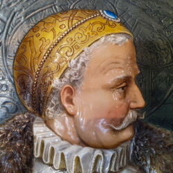 Kép 2/3 - Porcelán falitányér főnemes férfi portréjával