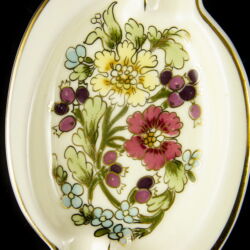 Picture 2/3 -Flower-patterned Zsolnay ashtray