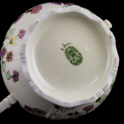 Picture 4/4 -Zsolnay butterfly-patterned sugar bowl with lid (for tea set)