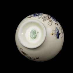 Kép 3/3 - Zsolnay porcelán váza búzavirág dekorral