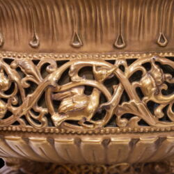 Kép 3/10 - Zsolnay historizáló virágtartó posztamensen az (elefántcsont)  Ivory- sorozatból