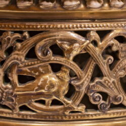 Kép 6/10 - Zsolnay historizáló virágtartó posztamensen az (elefántcsont)  Ivory- sorozatból