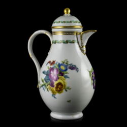 Kép 2/2 - Meisseni (1774-1814) porcelán kávés- és teáskanna fedelével