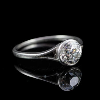 Szoliter gyémánt köves platina gyűrű
