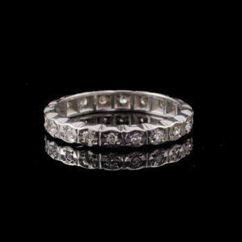 Sport ring with diamonds