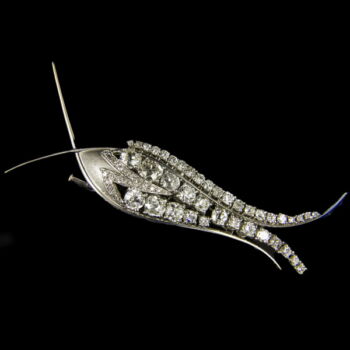 White gold brooch with old-cut diamonds
