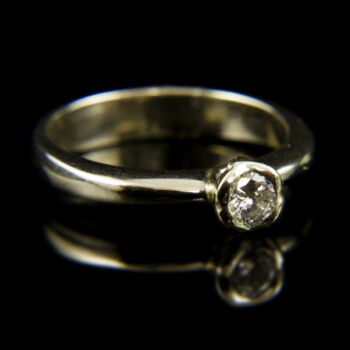 14 karátos fehérarany eljegyzési gyűrű briliáns csiszolású gyémánt kővel (0.17 ct)