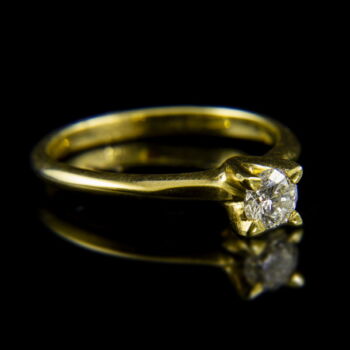 14 karátos sárgaarany szoliter gyűrű briliáns csiszolású gyémánt kővel (0.40 ct)