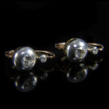 Briliáns fülbevaló pár boutton  foglalatban (0,975 ct)