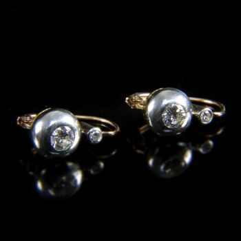 Briliáns fülbevaló pár boutton foglalatban (0,833 ct)