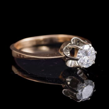 Solitaire engagement ring (0,60 ct)