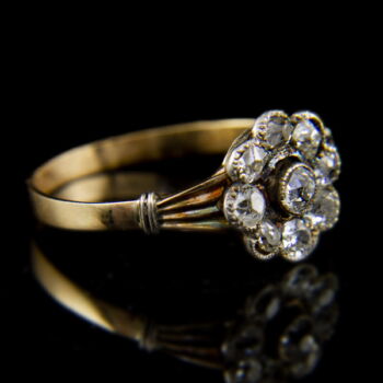 Rozetta fazonú gyémántköves női gyűrű