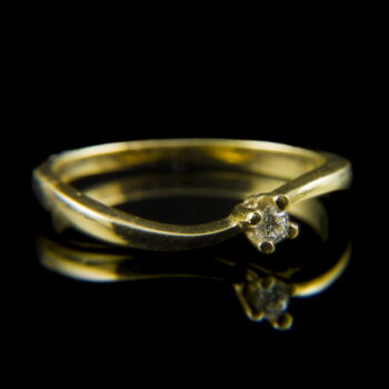 Arany eljegyzési gyűrű briliáns csiszolású gyémánt kővel (0.08 ct)