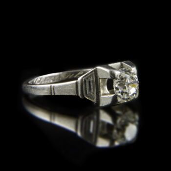 Solitaire diamond ring