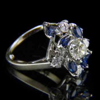 French white gold ring with sapphire and diamond 
