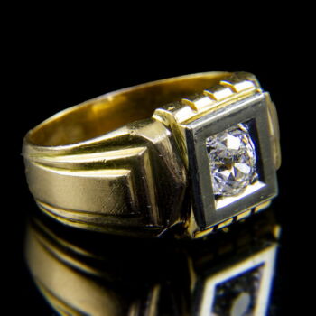 Férfi arany kisujjgyűrű régi csiszolású gyémánt kővel