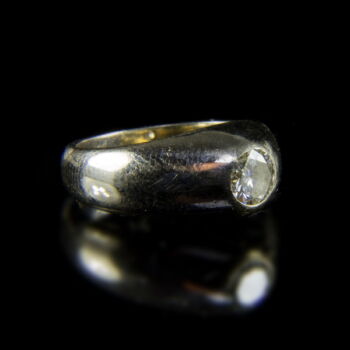 White gold little finger ring or men with diamond