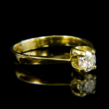 14 karátos arany szoliter gyűrű briliáns csiszolású gyémánt kővel (0.40 ct)