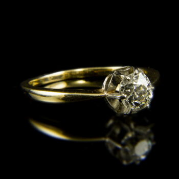 14 karátos sárgaarany szoliter gyűrű régi csiszolású gyémánt kővel (0.64 ct)