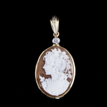 Cameo pendant with diamonds