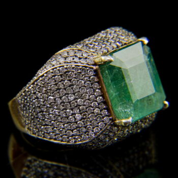 Seal ring-style ring with emerald and diamonds