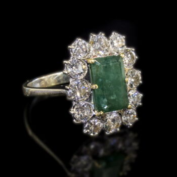 Gyűrű smaragd és gyémánt kövekkel
