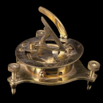Sundial compass