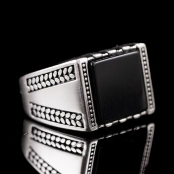 Férfi ezüst pecsétgyűrű fekete ónixlappal