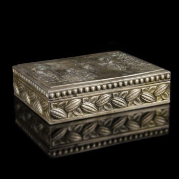 Dutch silver chocolate gift box