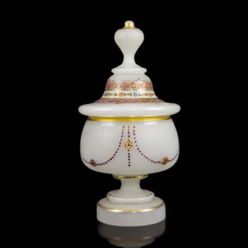 Biedermeier opal glass bonbonniere with a cover