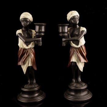 ManGreb jelzéssel figurális bronz gyertyatartó pár