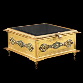 Jewelry box made of copper with enamel decoration