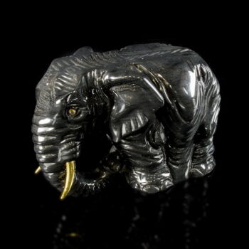 Obszidián elefánt figura