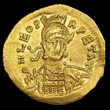 Byzantine emperor Leo gold solidus